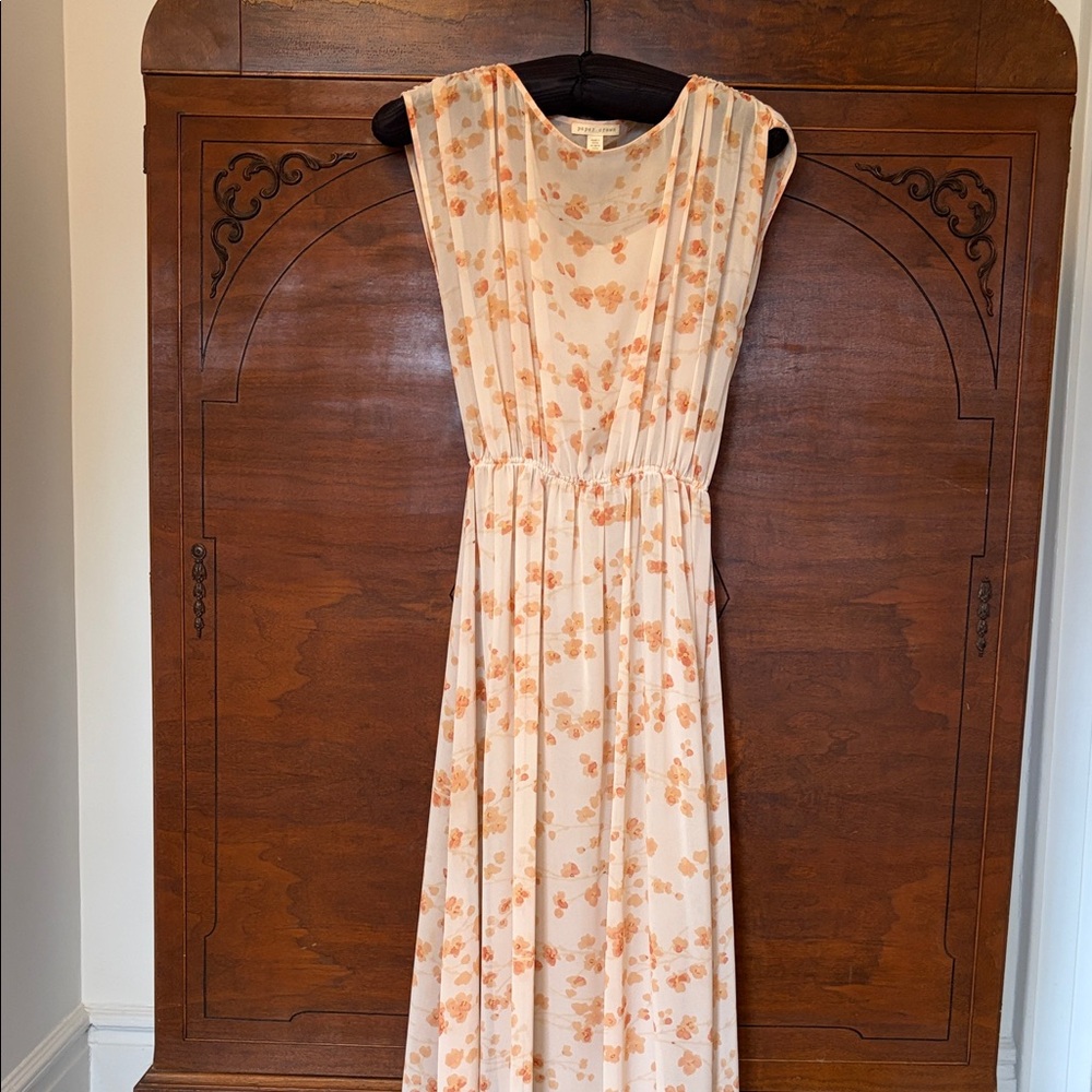 Sleeveless Floral Maxi Dress - Cream with Peach Floral